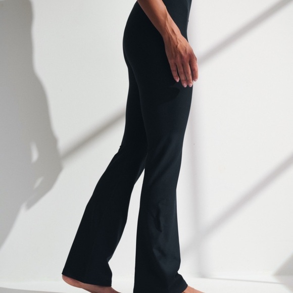 sculptlux curve love flare legging - Picture 4 of 9